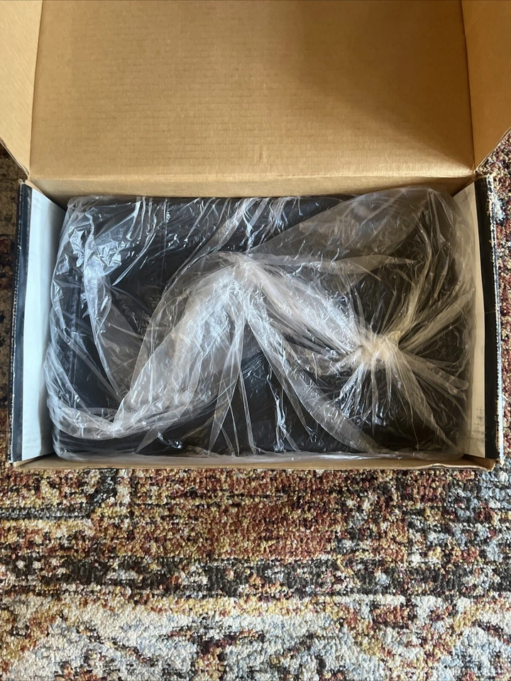 Sujetador máscara delantera Lebra 1983-1984 Ford Mustang con parte de alerón # 55085-01 vintage Foto 4 de 4