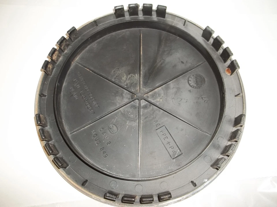 Tapa central de rueda Chevrolet GMC C1500 K1500 Suburban Yukon P/N 15650047 **LEER** Foto 4 de 4