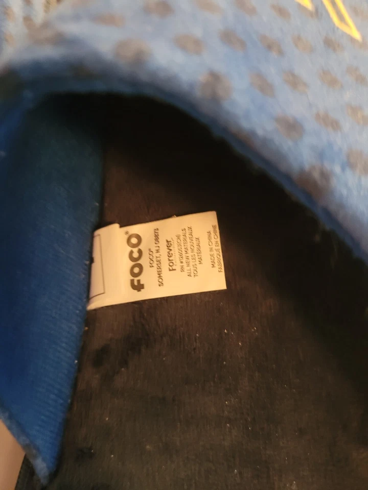 NHL St Louis Blues FOCO Slide On Slippers Ladies Size L (9-10) - Image 3 of 4