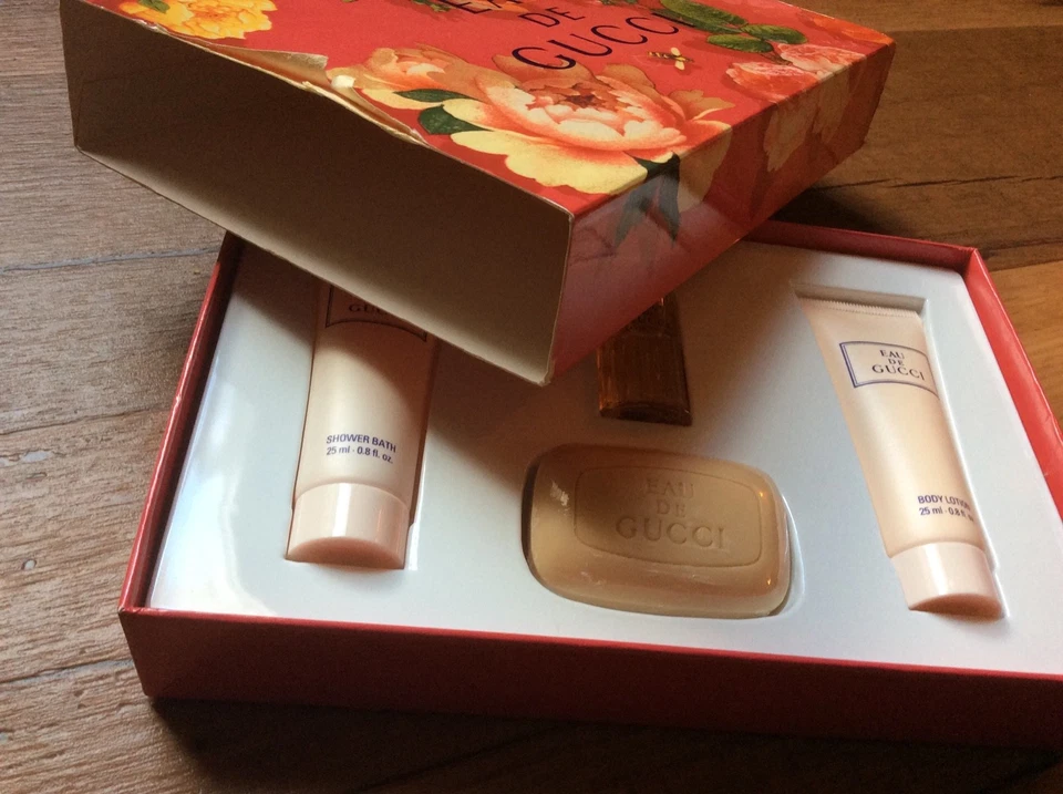 Nuevo Gucci Alemán Body Loción Jabonera Barra eau de toilette Gel de Ducha Regalos de Navidad Foto 2 de 4