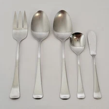 Oneida Stainless Steel Distinction 5 Piece Serving Set Flatware Fork Spoons
