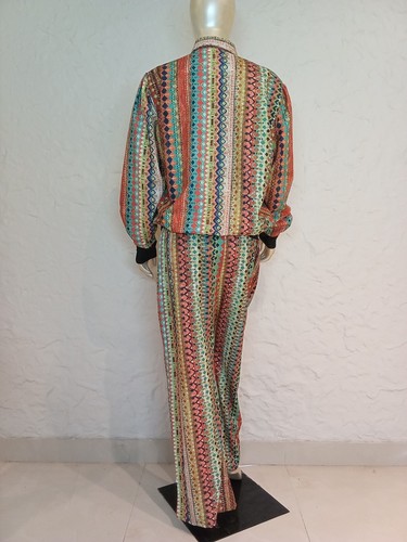 Women's airport look co-ord set in abstract print matte satin fabric - Picture 8 of 13