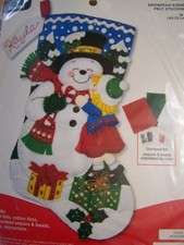 HTF Bucilla Felt SNOWMAN KISSES 18" Stocking Kit NEW