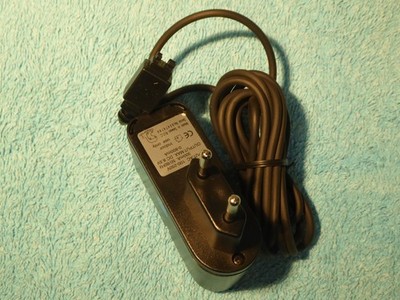 Netz Ladegerät für NEC Handy für Modell DB 2000 nagelneu