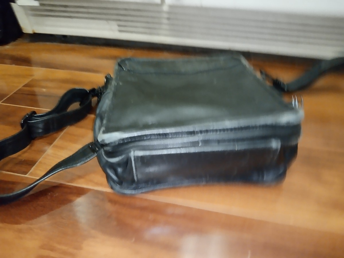 TUMI Men's Black Leather Travel Organizer Messenger Shoulder