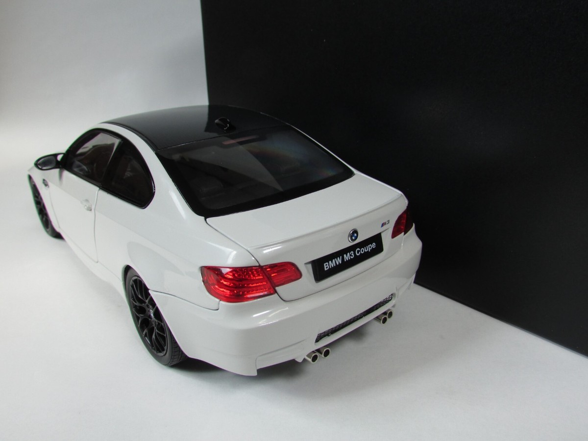 1/18 KYOSHO BMW M3 Coupe WHITE 中古 希少品 1/18 KYOSHO BMW M3 Coupe WHITE 中古 希少品