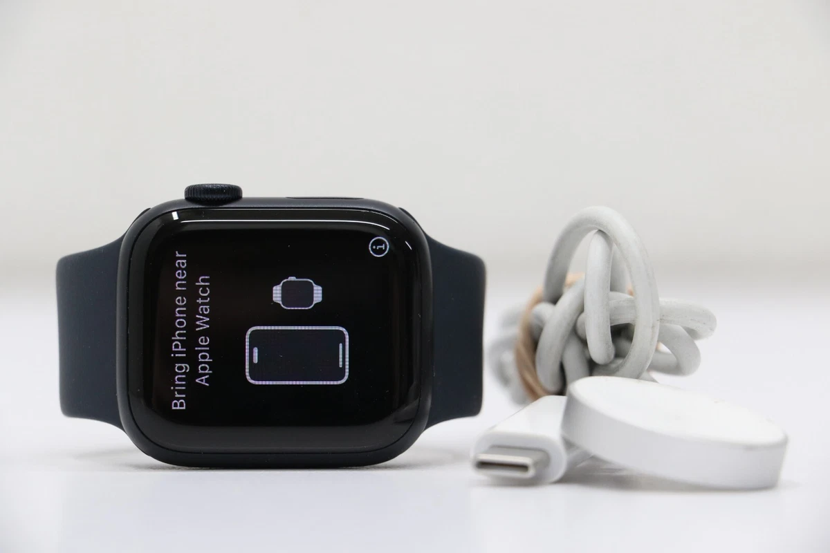 Apple Watch Series 8 [A2770] 41mm GPS Midnight Case w/ Midnight