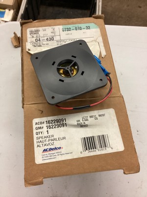 NOS 1998-02 Pontiac Firebird 16229091 Rear Speaker LH or RH 98 99 00 01