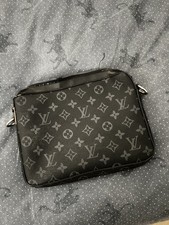 Pochette Louis Vuitton