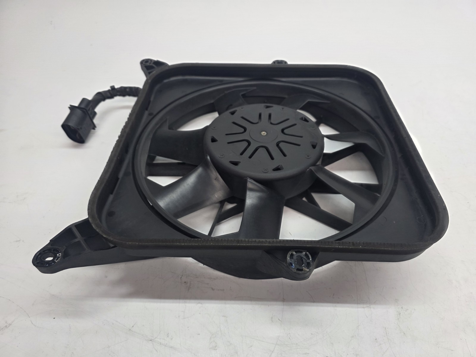 LAMBORGHINI AVENTADOR LP700 LP770 RADIATOR COOLING FAN OEM 470959455D