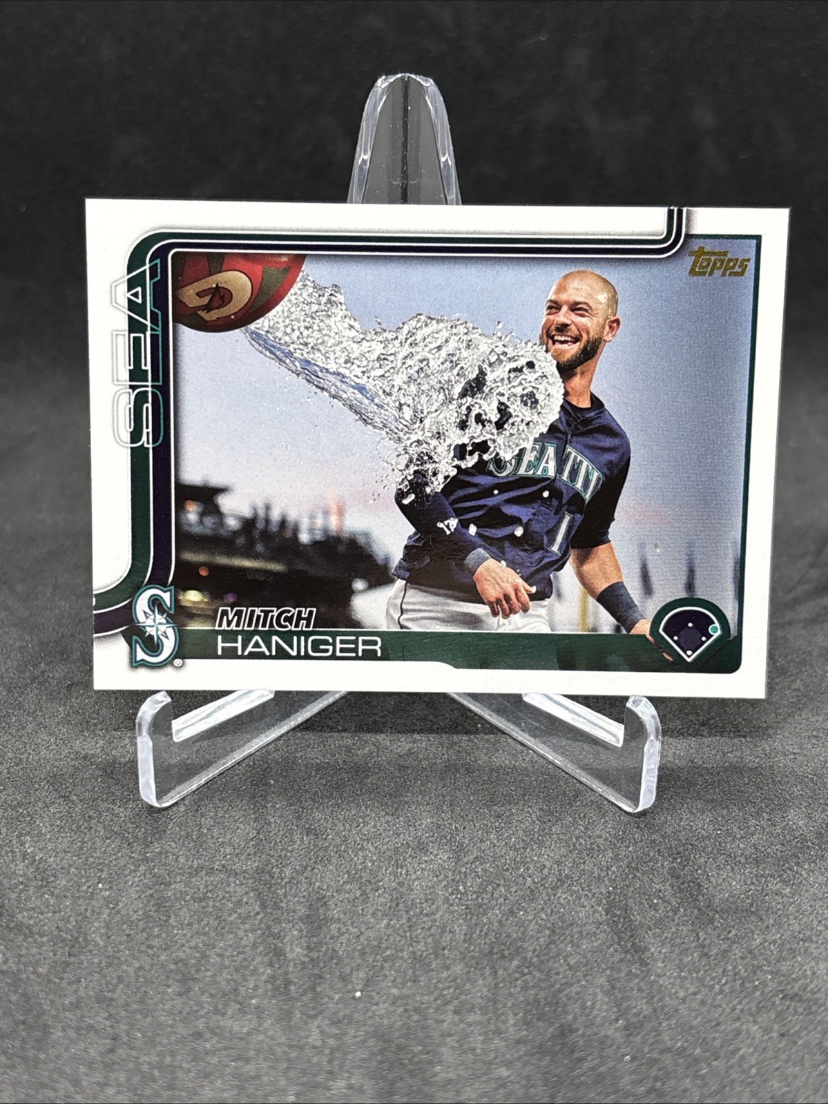 2025 Topps Series 1 MITCH HANIGER Golden Mirror Image Variation SP #15 Mariners