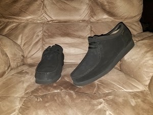 clarks wallabees size 13
