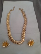 Vintage gold color necklace + earings+ bonus ring costume jewelley as NEW.