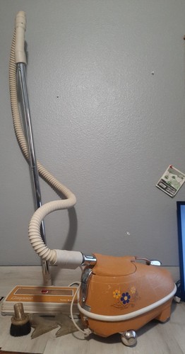 Vintage Compact Electra C-9 Vacuum With Accessories And Carpet Cleaner  - Picture 1 of 15