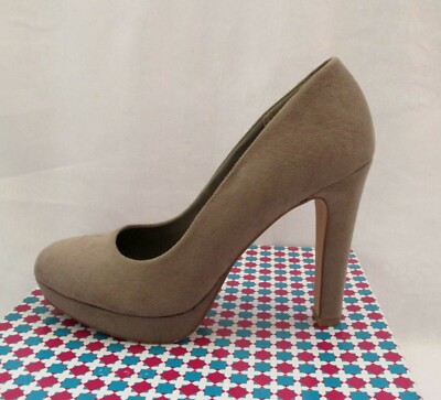  Ladies high heel pumps size 39 new