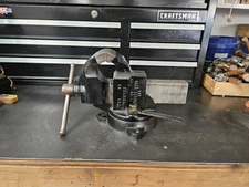 VINTAGE CHAS PARKER No.973 1/2 SWIVEL BENCH TOP VISE 3-1/2" WIDE JAWS PAT. 1930 