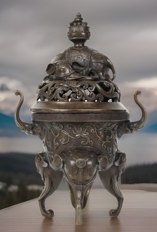CHINESE BRONZE INCENSE BURNER