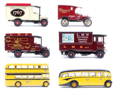 CORGI ''1:50'' SCALE LOT OF 6 AEC BUS/TERRYS OF YORK/LMS PAKETE MODELLFAHRZEUGE