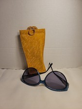 Nina Ricci Vtg Sunglasses 3003 And NR Case