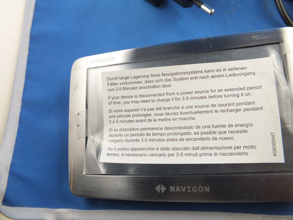 NAVIGON 8110 8130 EUROPA 40 TMC OVP wie NEU  Ohne KFZ Halter Ohne 12V Ladekabel - Bild 2 von 4