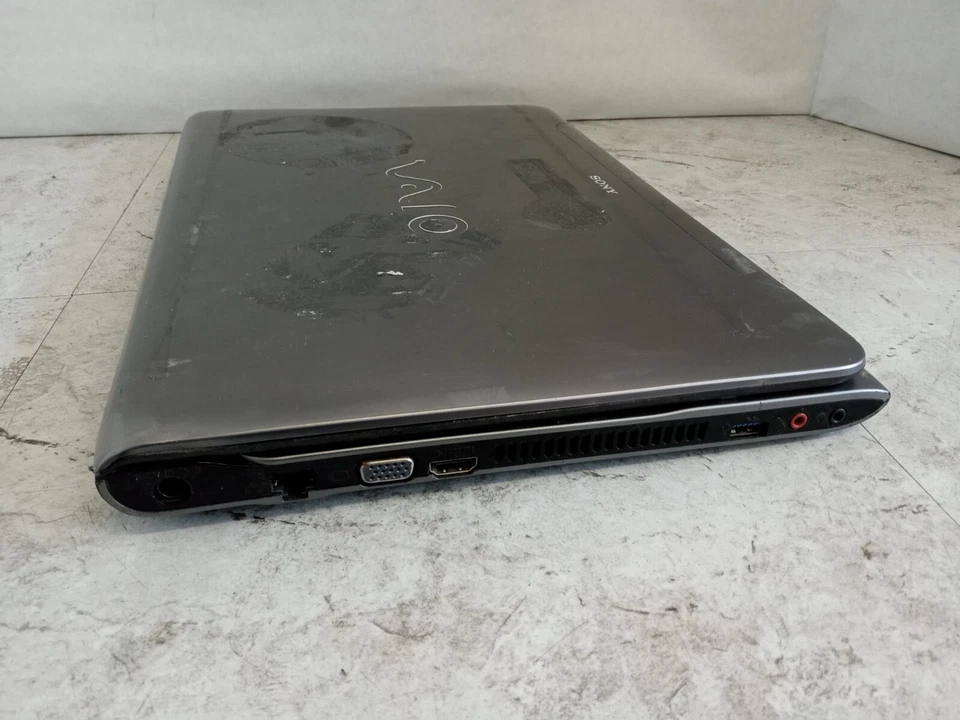 Sony Vaio SVE151D11L 15" Laptop Intel Core i5-3210M - CRACKED - READ -RR - Image 3 of 4