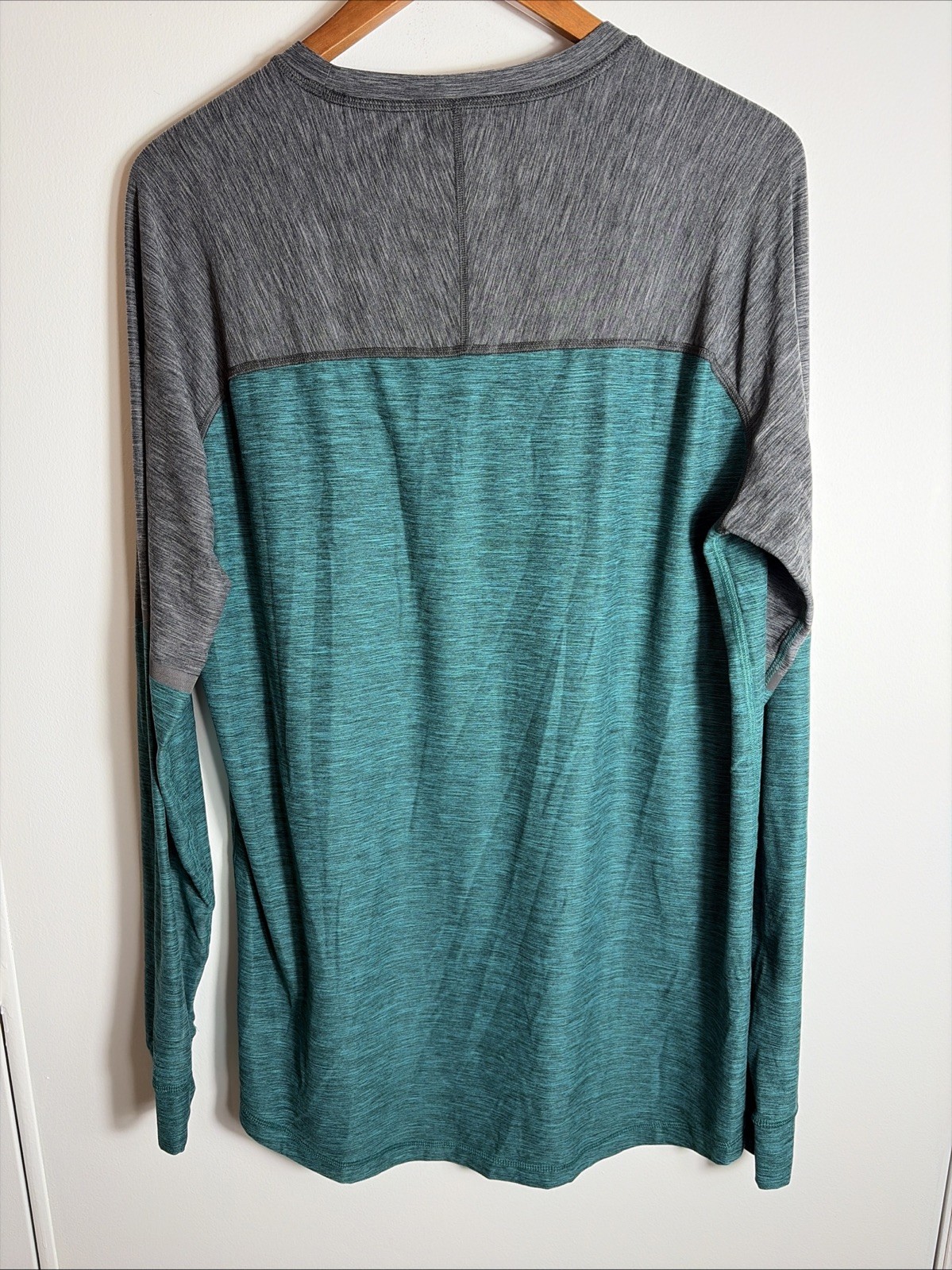 American Eagle AE Flex Performance Long Sleeve Ac… - image 2