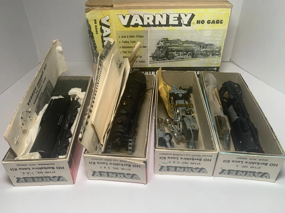 KITS VARNEY HO BERKSHIRE & PACIFIC LOCO AÑOS 50 - MONTAJE PARCIAL Y LOTE DE PIEZAS Foto 3 de 4