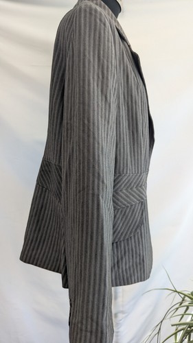 JK London Ladies Tailored Grey Pinstrip Suit Jacket size 20 - Picture 10 of 13