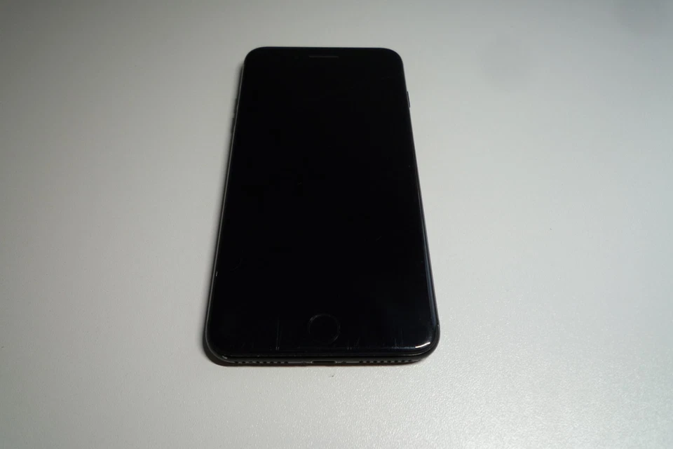 Apple iPhone 7 Plus - 32GB - Jet Black (Unlocked) A1784 (GSM) - Image 2 of 4