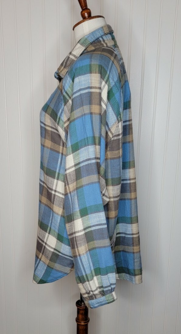 American Eagle Oversized Button Down Plaid Flanne… - image 4
