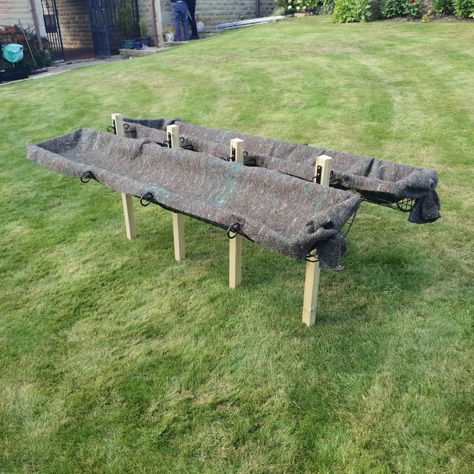 Elevated Raised Bed Growing Frame for Garden Vegetables Salads Easy Reach - Image 3 of 4