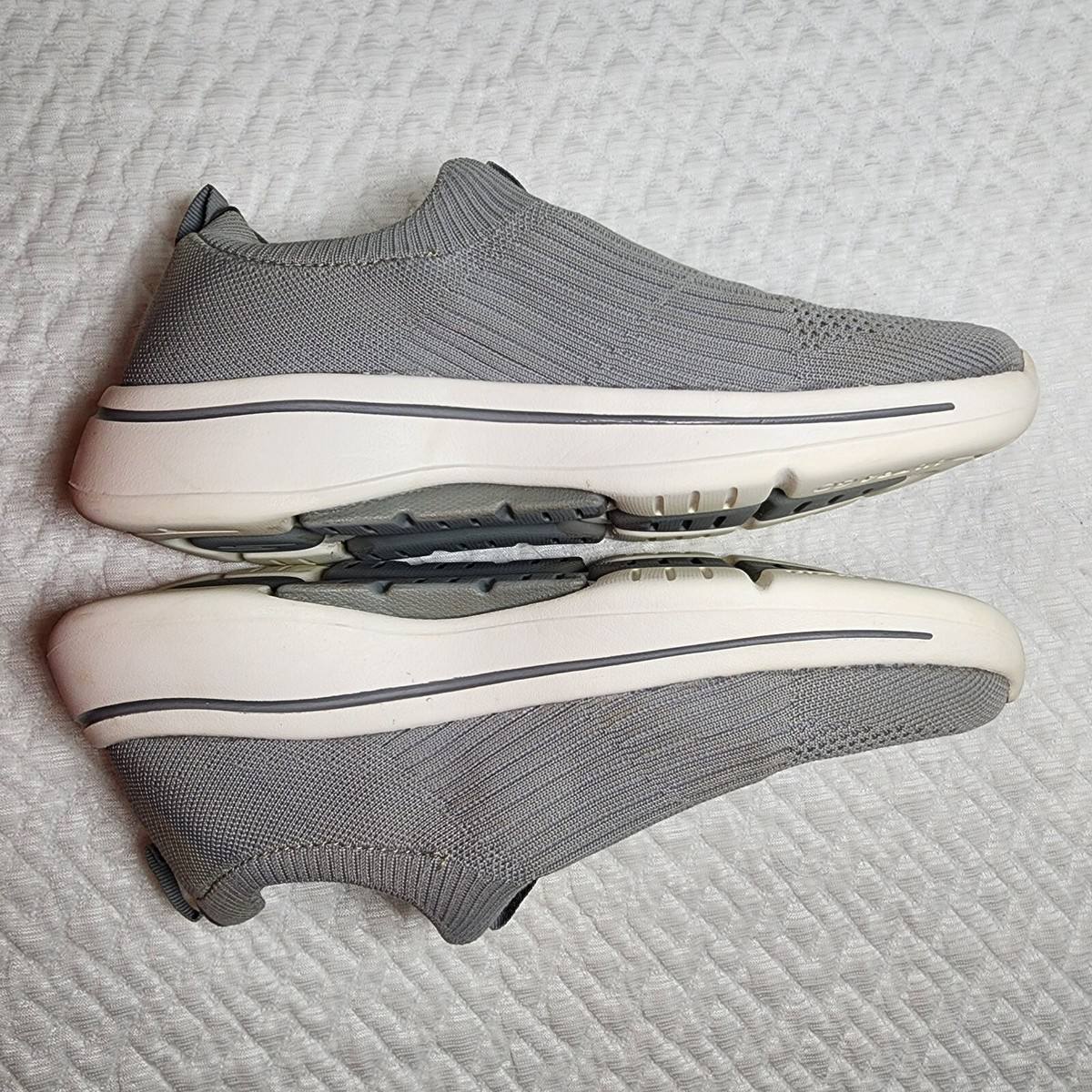 Skechers Womens Go Walk Arch Fit 124409 Gray Casual Shoes