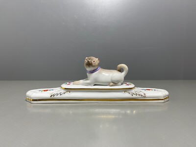 Meissen Figur Mops Hund als Briefbeschwerer Blumen Kakiemon Gold um 1924