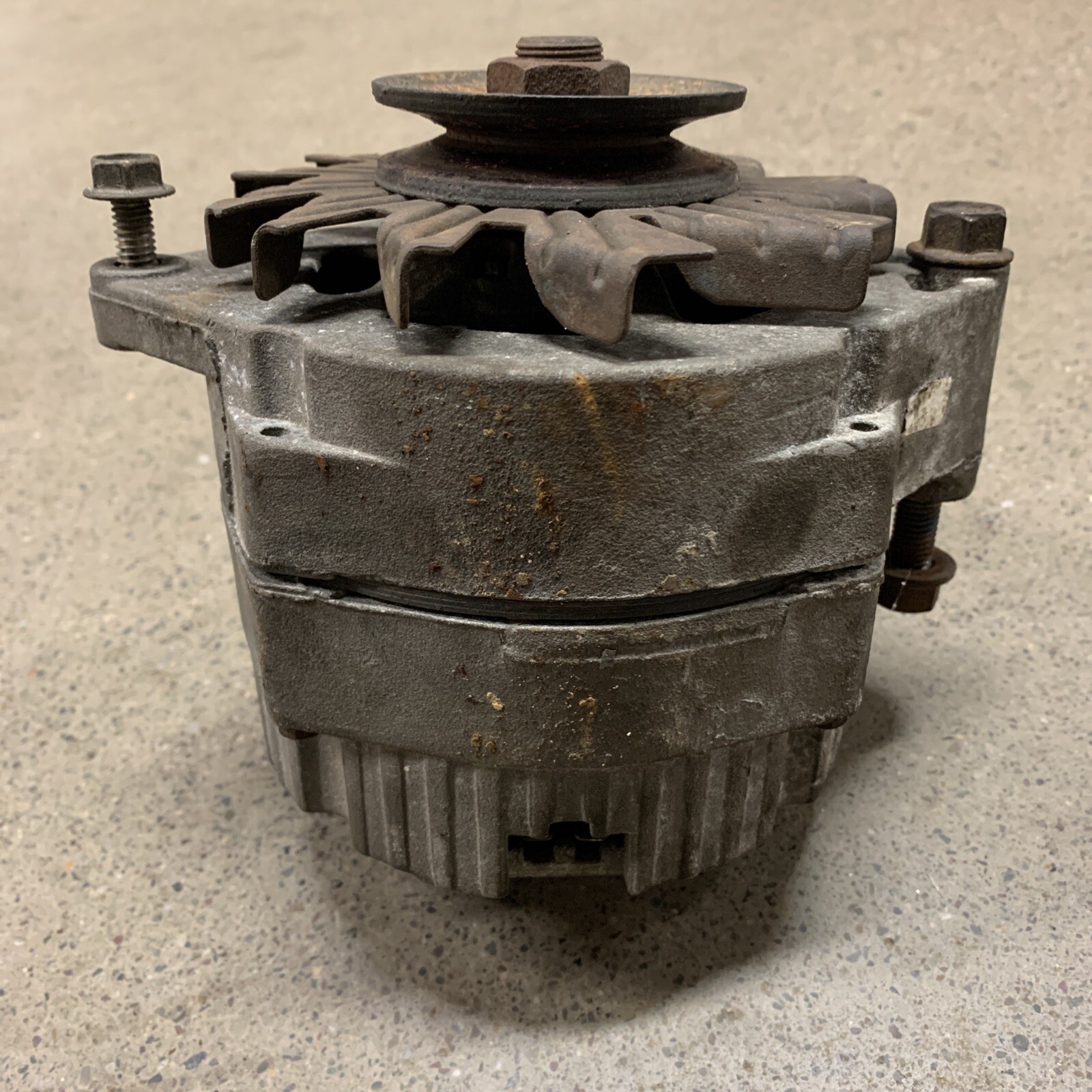 JEEP CJ5 CJ7 CJ8 8083 2.5L 4 CYL IRON DUKE ALTERNATOR OEM STOCK