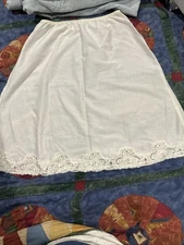 Vintage Wonder Maid Half Slip Womens Large White Nylon Poly/Cotton Lace Trim USA