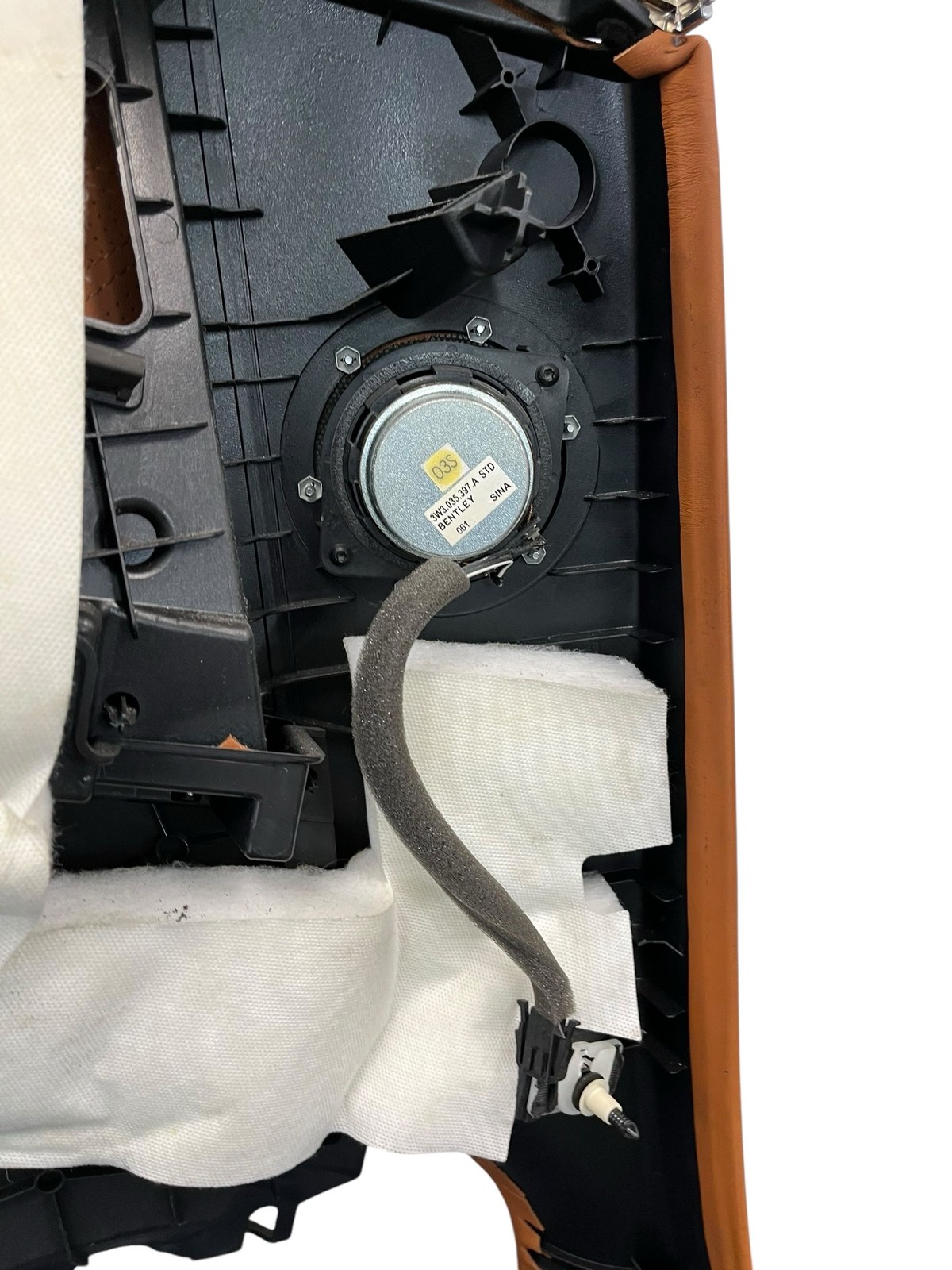 2011-2018 Bentley Continental Oem Rear Right Inner Quarter Trim Panel Cover