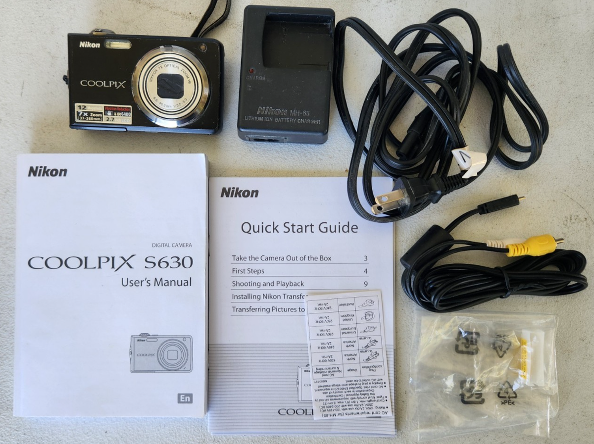 Nikon COOLPIX S630 12.0 MP Digital Camera W/16gb ** W/ Original
