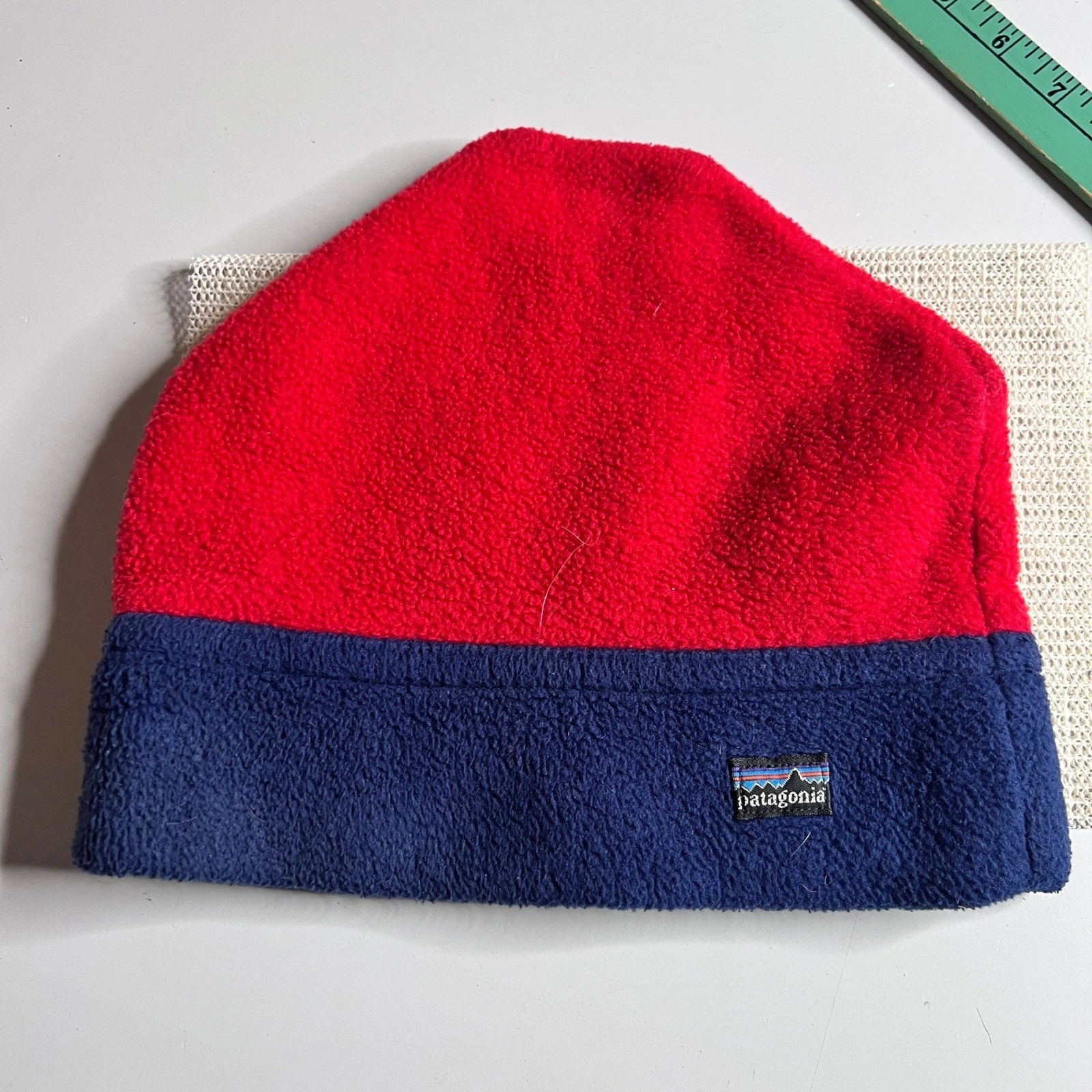 Patagonia Vintage Synchilla Fleece Beanie Red Navy Blue USA Made Style 28900 L
