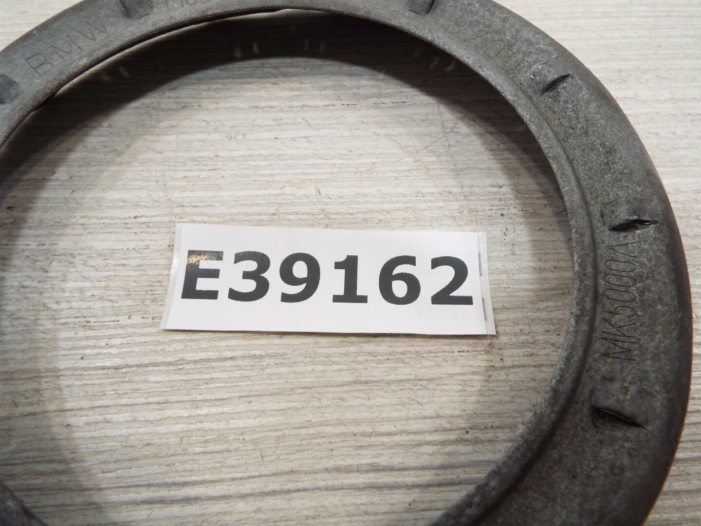 BMW VARIOUS MODELS FUEL TANK LOCKING SCREW CAP FASTENER FUEL  