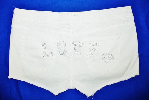 2b BEBE CUT OFF STYLE SILVER RHINESTONE BOOTY LOGO WHITE SHORT SHORTS STRETCHY 9 - Picture 7 of 16