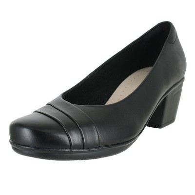 clarks emslie mae pump