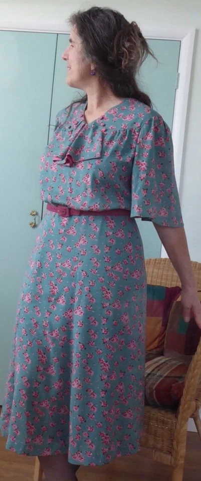 1930s Vintage Sewing Pattern DRESS B38" (16R) By 'ANNE ADAMS' - Image 3 of 4