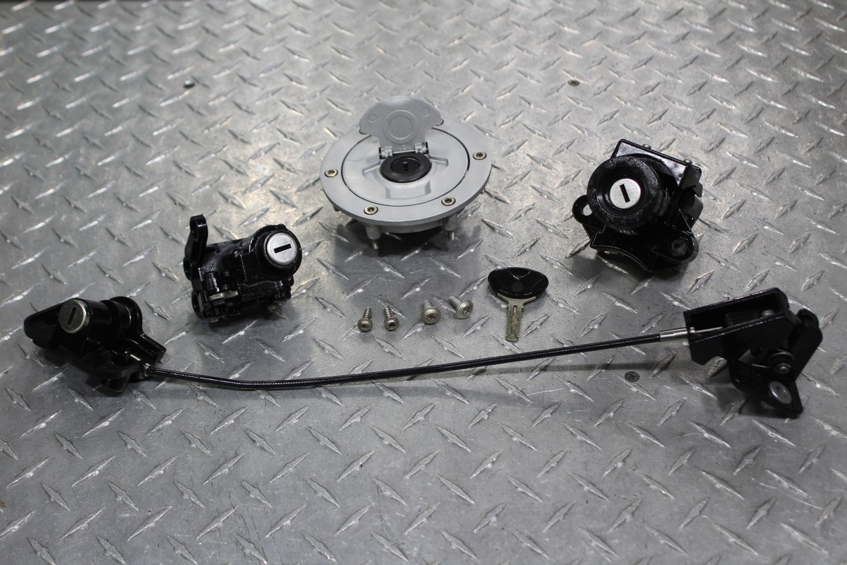 ロックオフ 2006 BMW R1200RT IGNITION LOCK KEY SET W/ GAS CAP AND SEAT LOCK | eBay