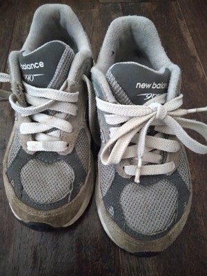 new balance boys tennis shoes