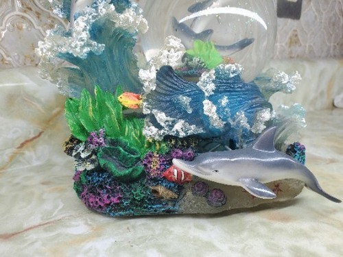 Vtg 90's Sankyo Dolphin Double Sno Globe W/ Motion & Music "A Blue Danube Waltz" - Picture 7 of 24