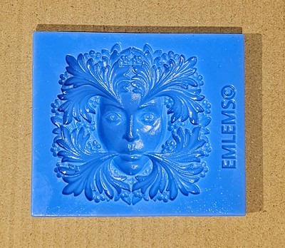 KLEINE GRÜNE LADY 003 SILIKONFORM FÜR HARZ, TON, KUCHEN & MEHR
