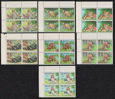 Nicaragua Bears Lions Fox Dog Mammals 7v Corner Blocks of 4 1988 MNH