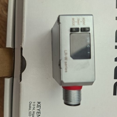 Keyence LR-W70C, Vollspektrumsensor, neu, portofrei