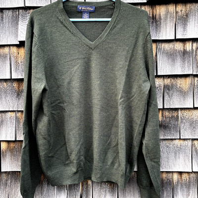 Vtg 90s Brooks Brothers Merino Wool Sweater Green M Hong Kong V Neck Pullover