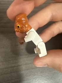 NEW Lego 852843 Star Wars Admiral Ackbar sw0247 Minifigure 75003 7754 Authentic